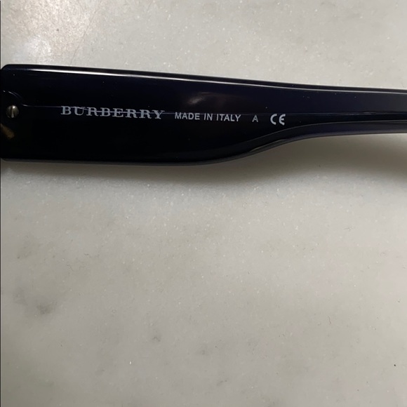 Burberry sunglasses made in 🇮🇹 - Picture 4 of 7